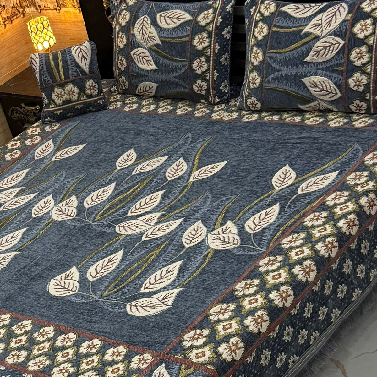 4Pc Velvet Jaquard Bedsheet VJD 031