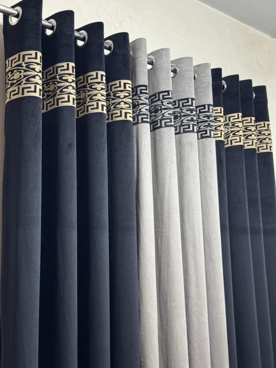 Velvet Executive Curtain – Premium Top Border Applique Design | 92x54 Inches