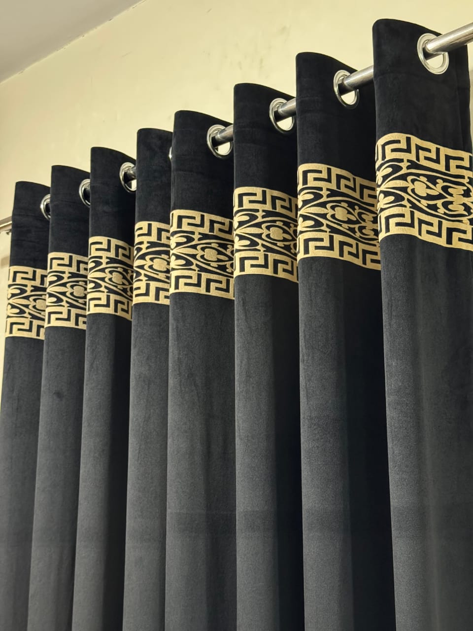 Velvet Executive Curtain – Premium Top Border Applique Design | 92x54 Inches