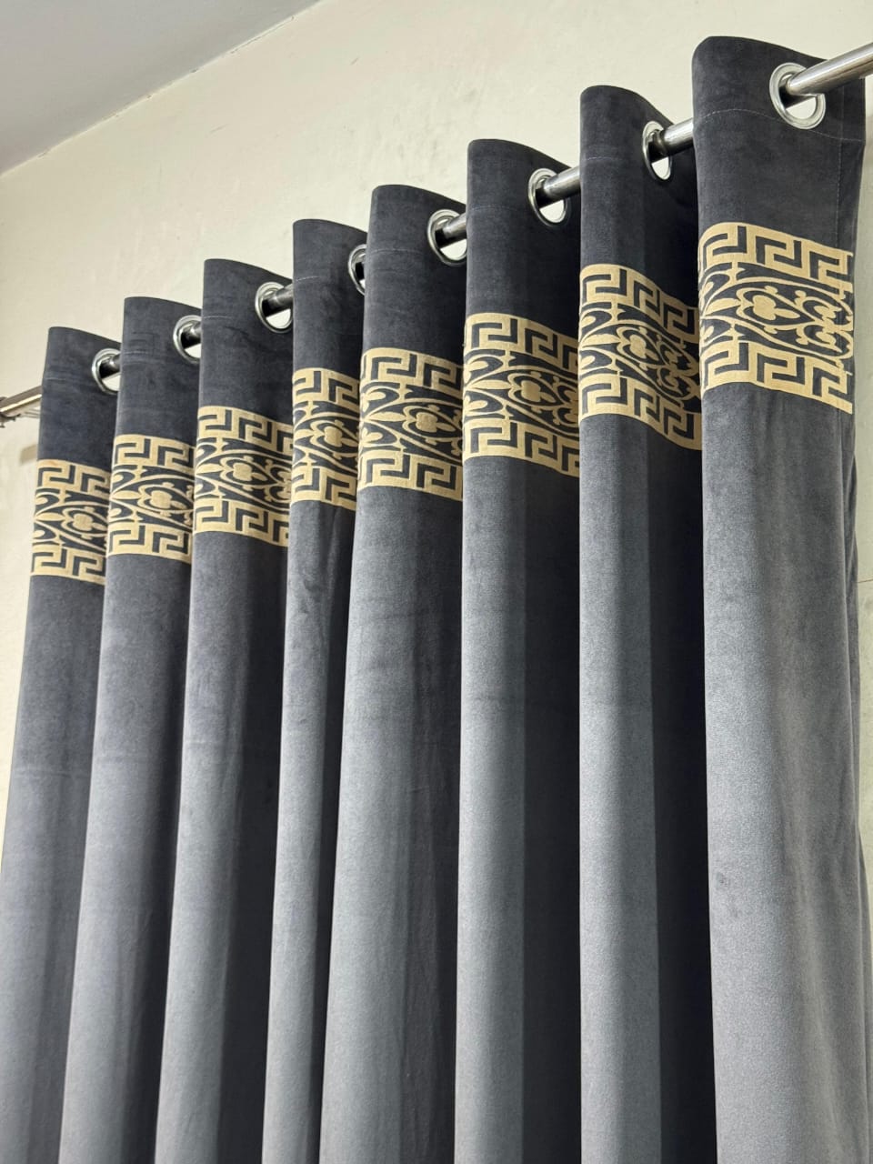 Velvet Executive Curtain – Premium Top Border Applique Design | 92x54 Inches