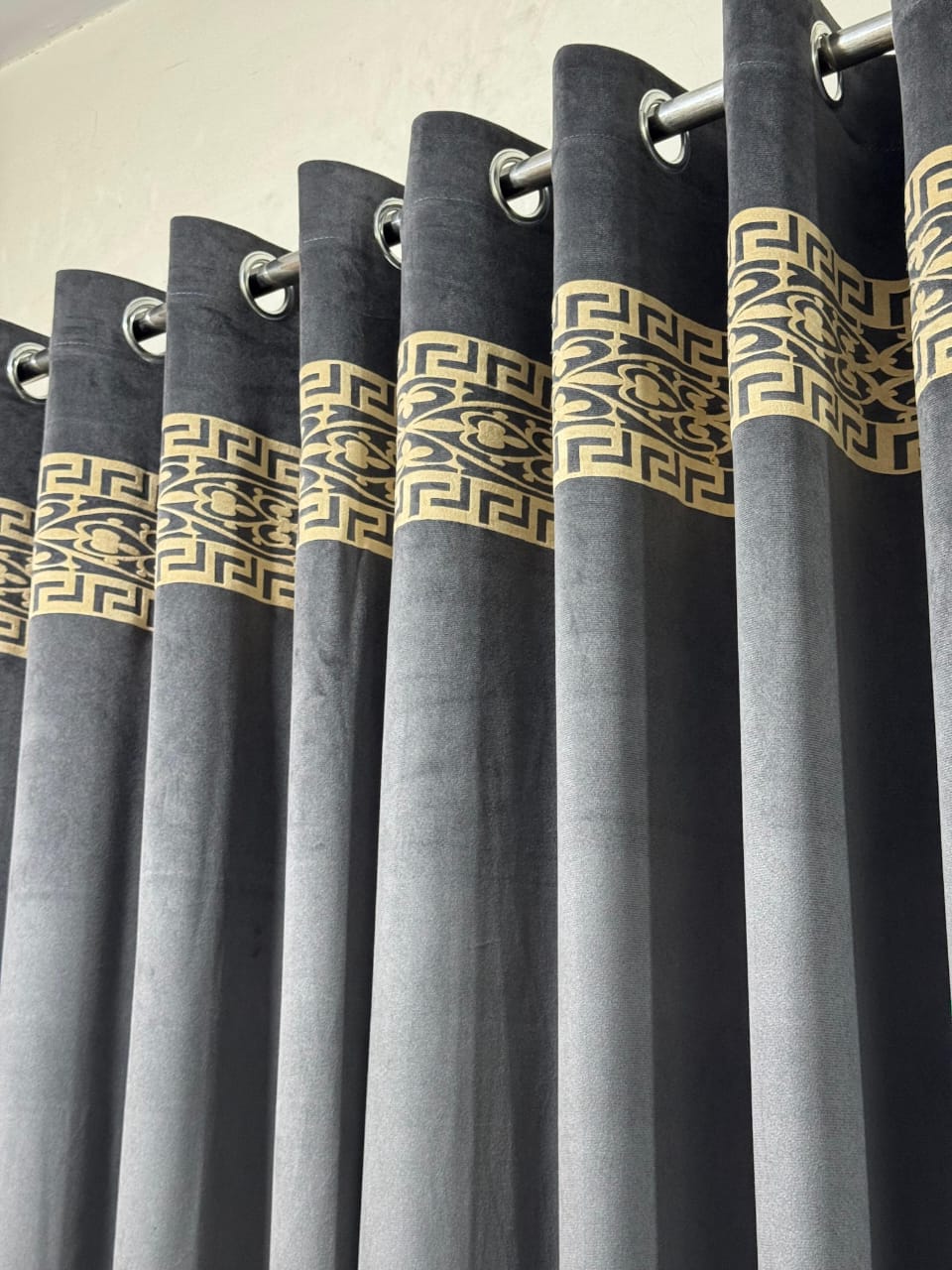 Velvet Executive Curtain – Premium Top Border Applique Design | 92x54 Inches